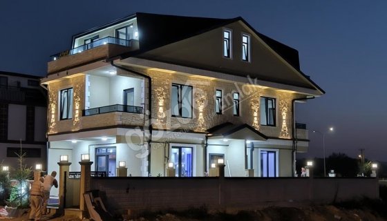SAKARYA KOCAALİ İLÇESİNDE SATILIK LÜKS 4+1 YAZLIK HAVUZLU VİLLA